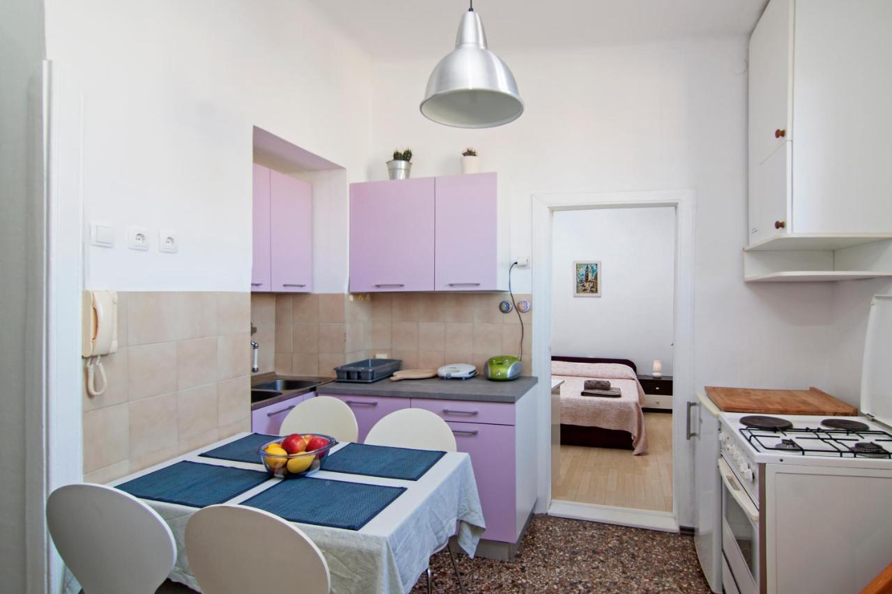 Apartment In Centre With Huge Terace Пула Екстериор снимка