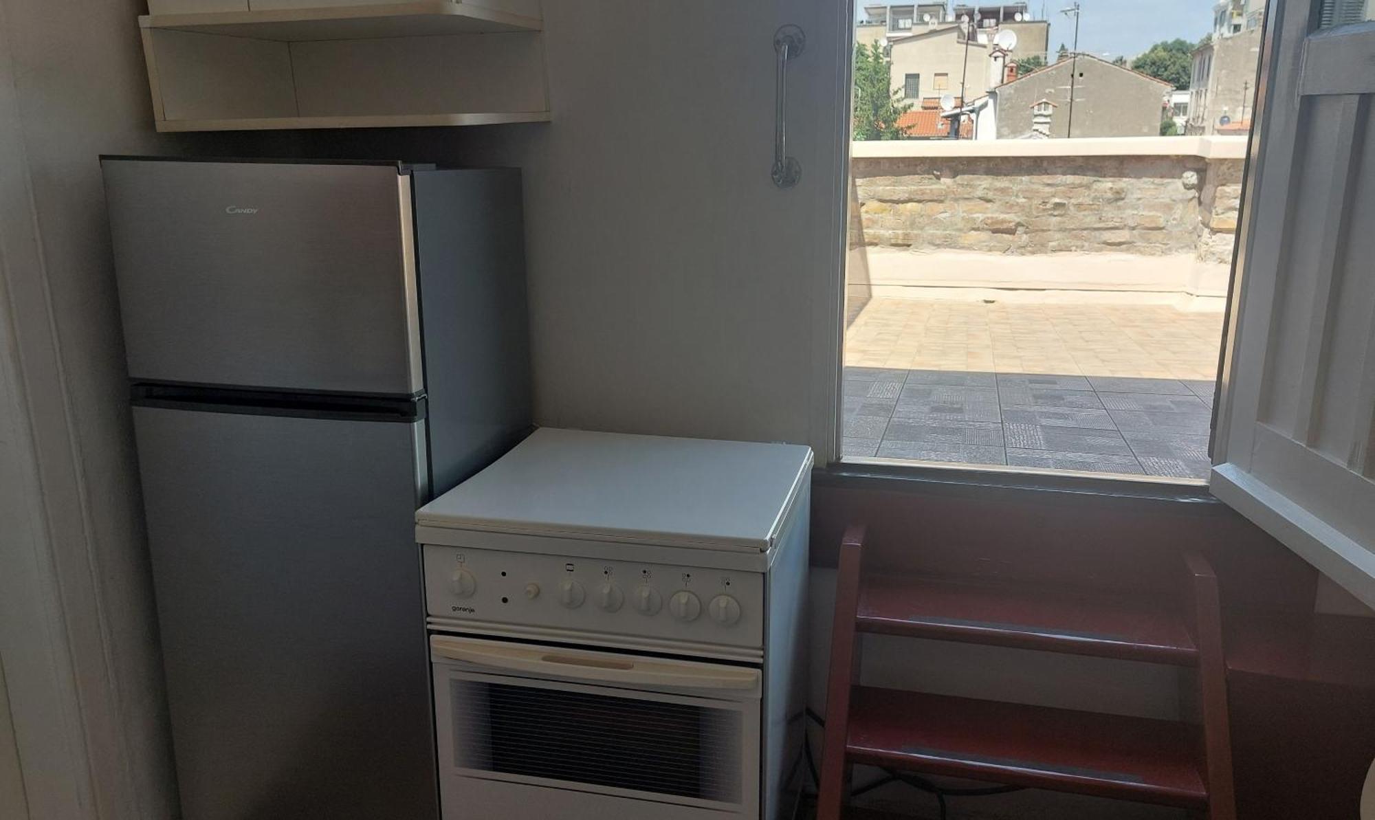 Apartment In Centre With Huge Terace Пула Екстериор снимка